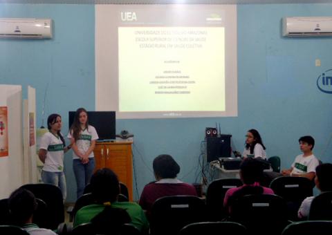 Acadêmicos do estágio rural da UEA apresentam relatório de experiência